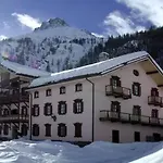 La Della Regina Otel