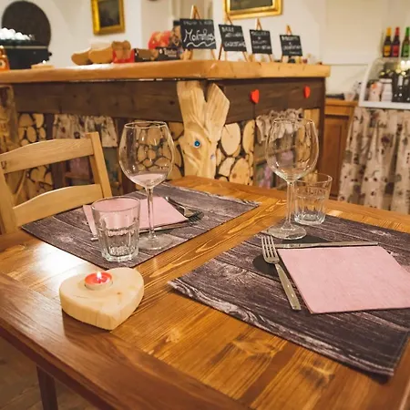 La Della Regina Отель Грессоней-ла-Трините