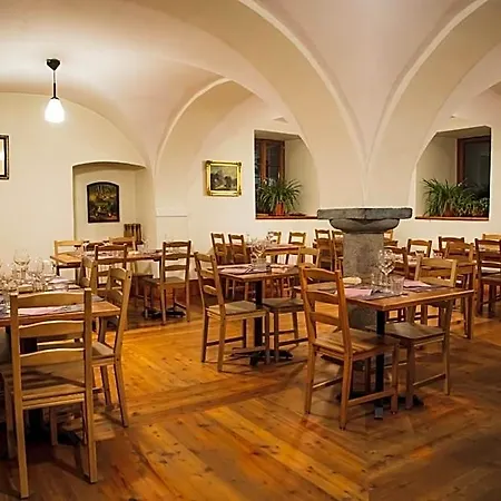 Hotel La Della Regina 3*