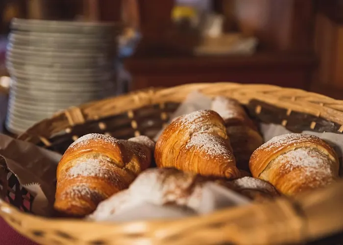 Hotel La Della Regina 3*